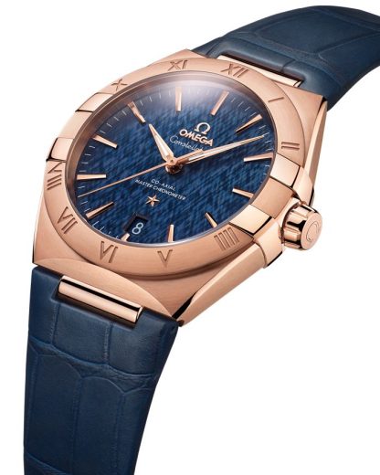 Omega Constellation 39 mm, oro Sedna™ su cinturino di pelle 131.53.39.20.03.001 - immagine 3