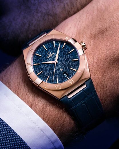 Omega Constellation 39 mm, oro Sedna™ su cinturino di pelle 131.53.39.20.03.001 - immagine 4