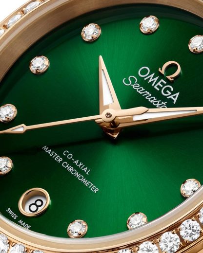 Omega Novità Seamaster Aqua Terra 150M 30 mm, oro Moonshine™ su oro Moonshine™ 220.55.30.20.60.001 - immagine 4