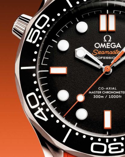 Omega Novità Seamaster Diver 300M 42 mm, acciaio su cinturino in caucciù 210.32.42.20.01.006 - immagine 3
