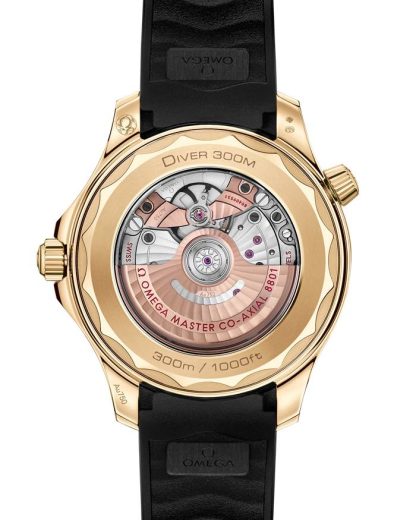 Omega Novità Seamaster Diver 300M 42 mm, oro Moonshine™ su cinturino in caucciù 210.62.42.20.01.003 - immagine 2