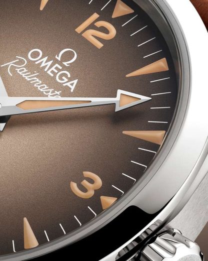 Omega Novità Seamaster Railmaster 38 mm, acciaio su cinturino di pelle 235.12.38.20.13.001 - immagine 5