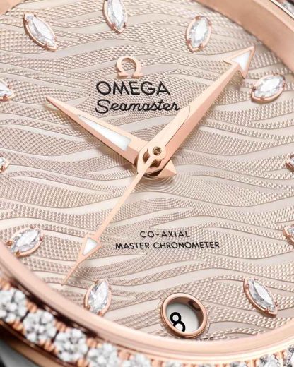 Omega Seamaster Aqua Terra 150M 34 mm, acciaio-oro Sedna™ su cinturino di pelle 220.28.34.20.59.001 - immagine 3