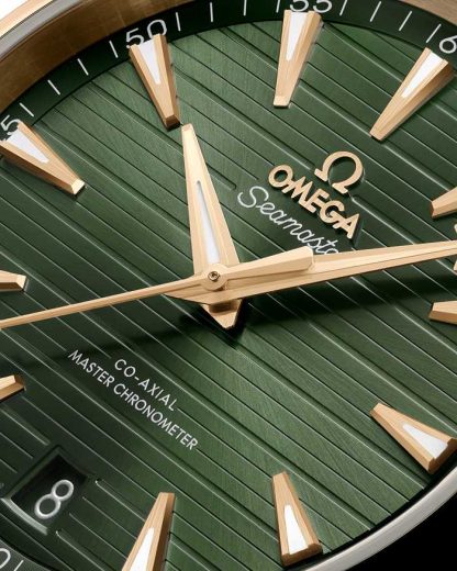 Omega Seamaster Aqua Terra 150M 41 mm, oro Moonshine™ su cinturino in caucciù 220.52.41.21.10.001 - immagine 4