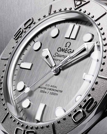 Omega Seamaster Diver 300M 42 mm, acciaio su cinturino in caucciù 210.32.42.20.06.002 - immagine 5