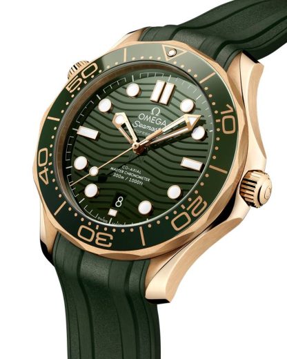 Omega Seamaster Diver 300M 42 mm, oro Moonshine™ su cinturino in caucciù 210.62.42.20.10.001 - immagine 3